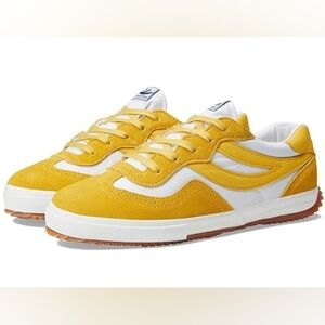 NWT Superga Sport S001XG0 Sneakers 41 Yellow Unisex Casual Trainer Shoe
